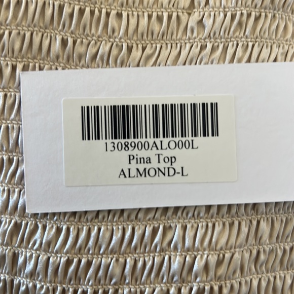 NEW REFORMATION Pina Top - Picture 4 of 4